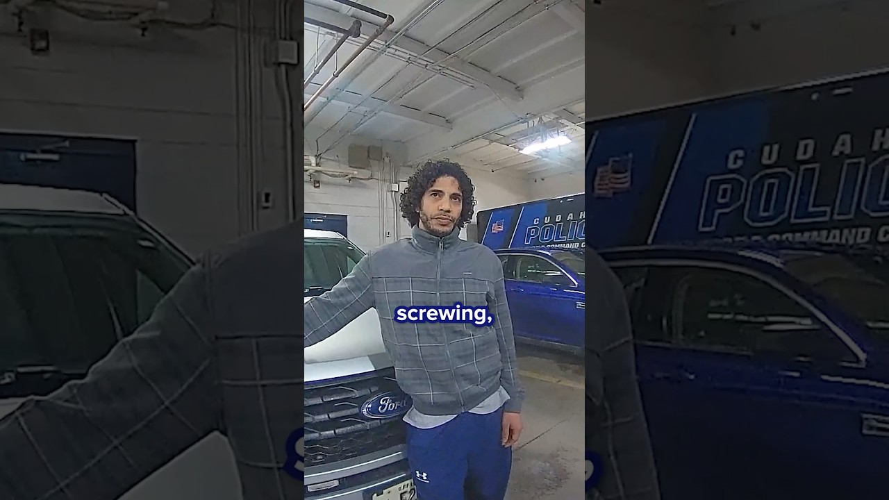 Остановка водителя полицией за аннулирование водительских прав выявила водителя, четырежды находи...