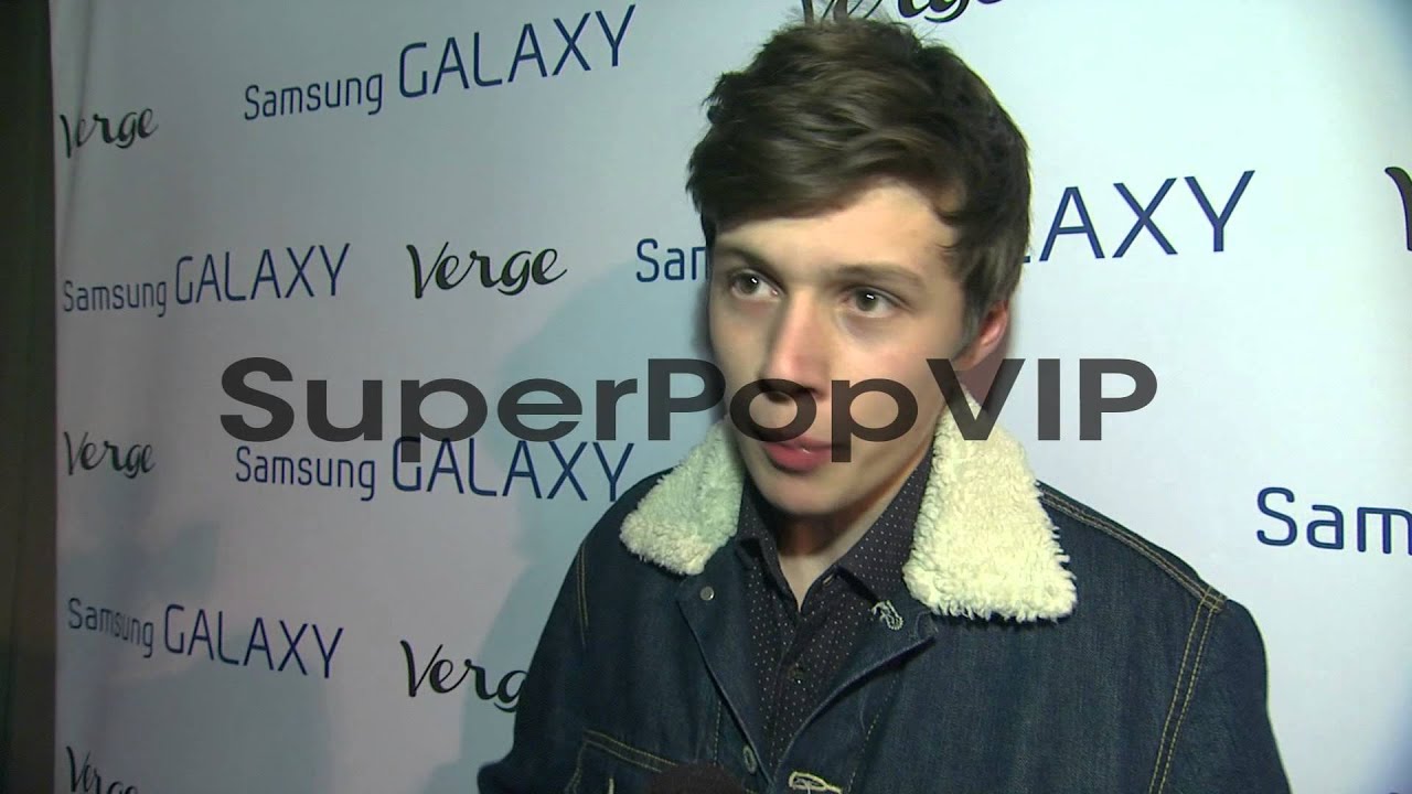 INTERVIEW - Nick Robinson on his photo shoot, being consi...