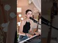 蓝万现场钢琴弹唱动人旋律吸引无数粉丝关注 #钢琴弹唱 #美女直播 #流行歌曲 #中文音乐 #YouTubeShorts
