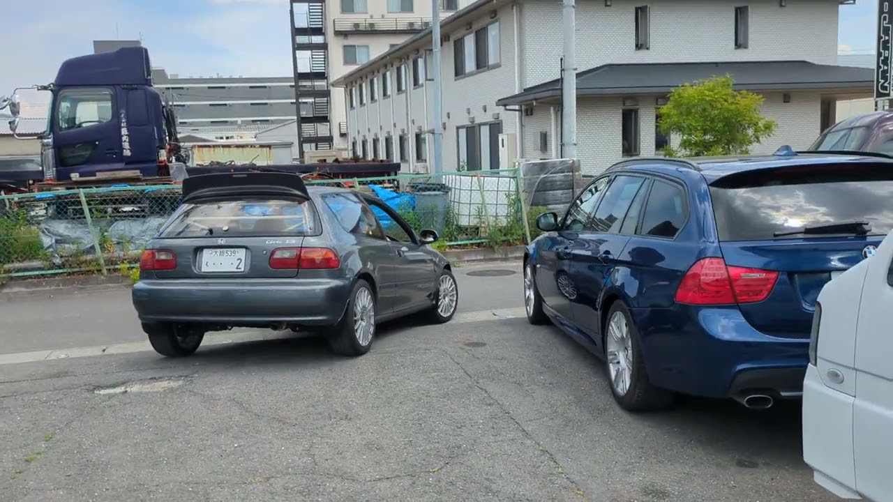 EG6 ミラクルシビック ワンオフマフラー - YouTube
