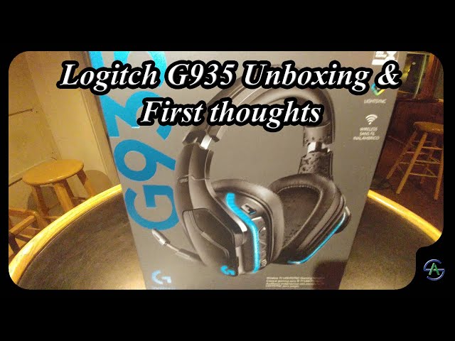 Logitech G935 Wireless Headset Unboxing and Review [4K] 