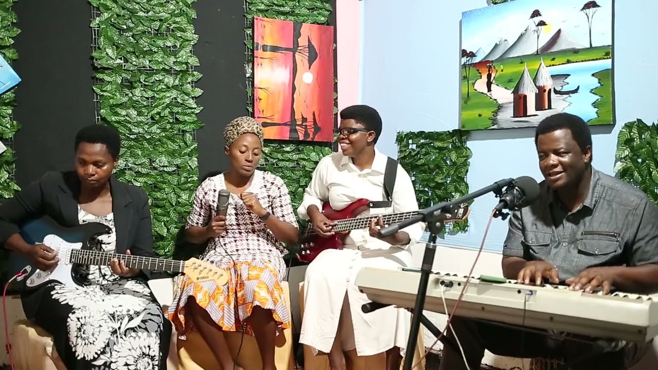 AMAKORASI YA KERA URANTANGAZA YESU UKURA UMUNTU MURI PUBELE//BIKEM WA YESU,RASHEL,MARTHA,YVETTE.