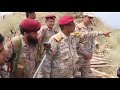 شاهد رئيس هيئة الأركان العامة من على مشارف جبال مران يتوعد الحوثي بتحرير صنعاء وصعدة 