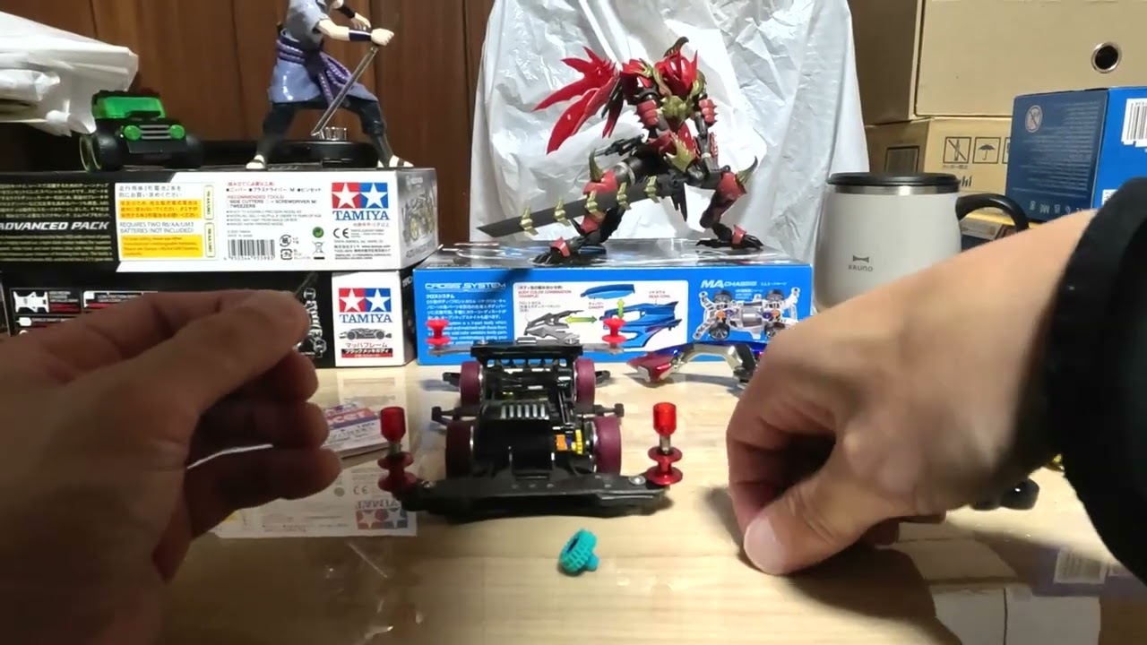 [Mini 4WD] Mach frame black plated body with No.400 fluorocarbon coated gear shaft 15400 installed