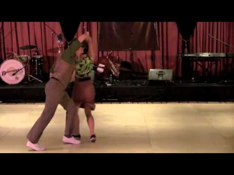 2010 ILHC - Lindy Hop Classic - Mike Roberts & Lau...