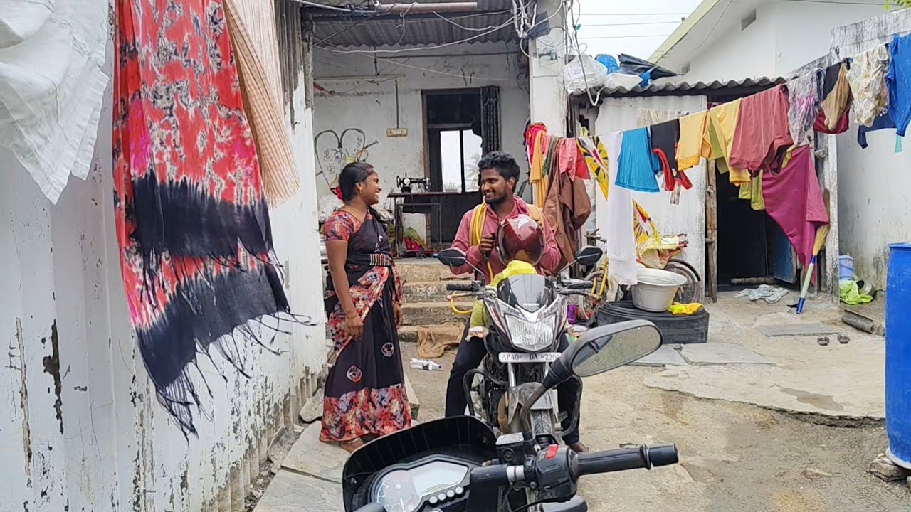 మా తమ్ముడు వచ్చిన సంతోషంతో చికెన్ కర్రీ చపాతీలు చేశాను పొలం పనులు ఉన్నాయని వెంబటనే వెళ్ళిపోయాడు