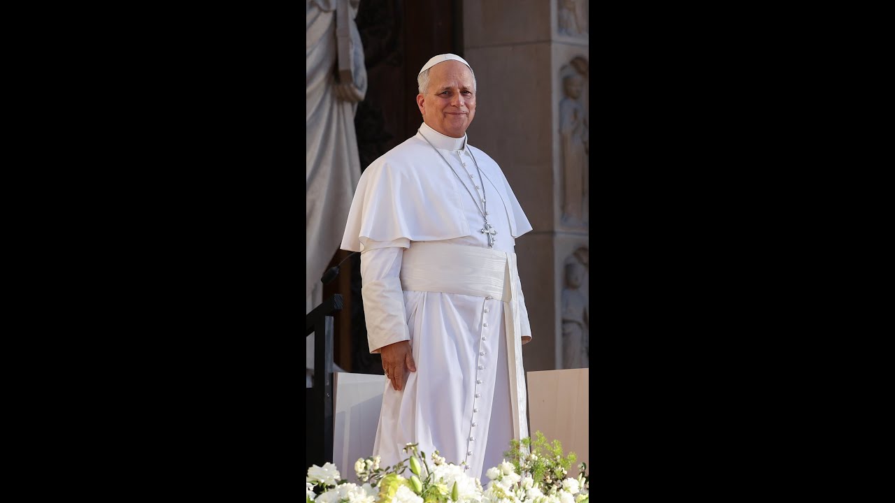 Pope Leo visits reopened Notre Dame for first time