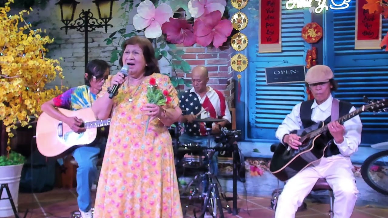 Anh biết em đi chẳng trở về  -  Sáng tác: nhạc Anh Bằng, thơ Thái Can  - Trình bày : Kim Hoàng