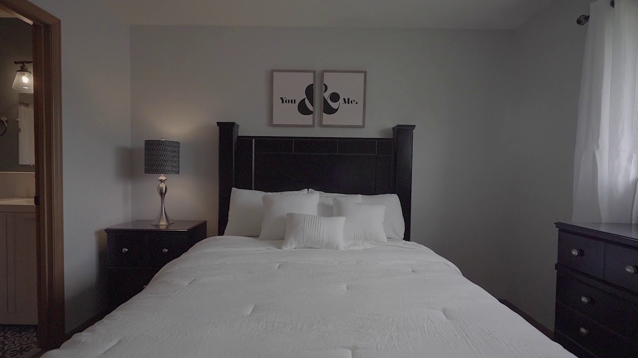 5179 Cheltenham Rd Black Jack, MO63033 : 5179 Cheltenham Rd Black Jack MO 63033-Branding