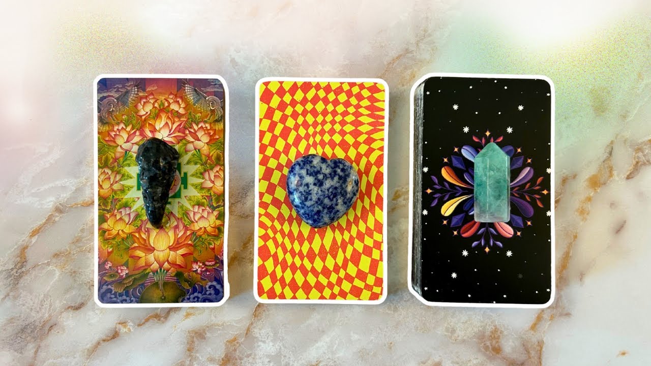 🗝️ What Message Are You 𝐌𝐢𝐬𝐬𝐢𝐧𝐠 Right Now? 🧐 ✧.* Pick A Card 🔮