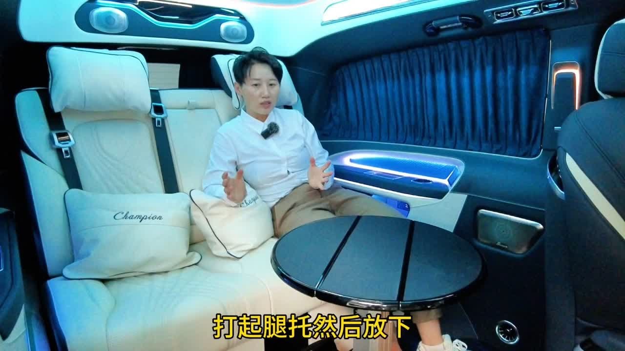 首席鉴车官 7座家用商务接待两用保姆车推荐 新奔驰V260L高顶设计原车四轮空气悬挂 - YouTube