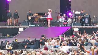 Sophie Ellis-Bextor - Get Over You/Groovejet (If This Ain't Love) - Wembley Stadium - 6 August 2022