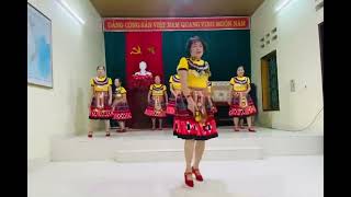 Tiếng khèn Hoa Ban nở- Suffile dance Đội Dân vũ Km10  Hằng Nga - Nguyễn TuyênZ4