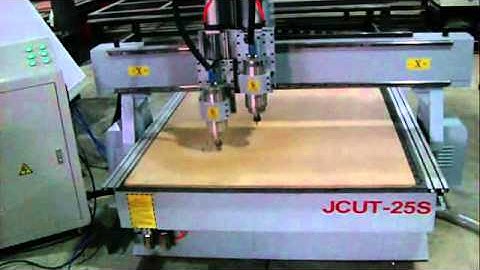 Cnc router with Double spindle(Tool change)（清晰）.f4v