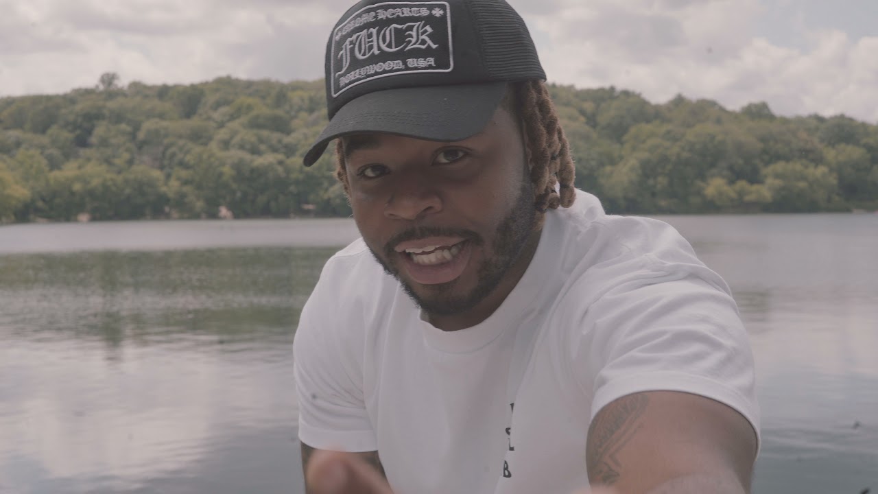 CIGGPAPI FT TREVA HOLMES & PISTOL BANDZ - GET ME LIT (OFFICIAL VIDEO)