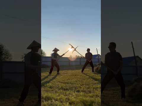«Mortal Kombat» in the village💪 / Деревенский «Mortal Kombat»💪