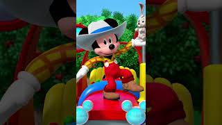 The Farmer in the Dell from Mickey Mouse Clubhouse+: Mickeys Country Farm Songs!🎵🌾 | Disney Jr.
Available on Disney Jr. and Disney+
https://www.disneyplus.com/whats-on
Watch Mickey Mouse Clubhouse+ on Disney Jr.! And check out more videos with Mickey and friends here: https://www.youtube.com/playlist?list=PL2m1vjiMH_hNCpsg3xislhfp9YO8qjFkM
Mickey and his pals welcome audiences back to the Clubhouse they know and love for all-new adventures, filled with games, songs, laughs, and, of course, handy-helping. Devoted fans will also find surprises in store for them, including a new level called the Laughing Loft, Minnie’s very own Clubhouse, and an adorable, new friend, Little Helper. The Farmer in the Dell from Mickey Mouse Clubhouse+: Mickeys Country Farm Songs!🎵🌾 | Disney Jr.