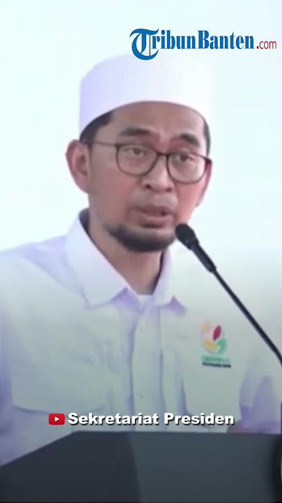 Detik-detik Prabowo Minta Ustaz Adi Hidayat Geser ke Podium Presiden