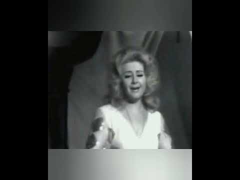 الفنانه نزهه يونس ملكه جمال الليمون بطله فيلم اسماعيل ياسين فى جنينه الحيوانات
