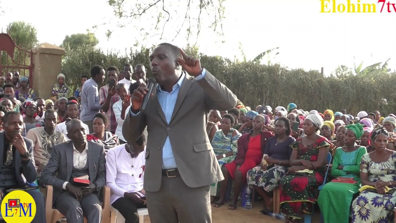 Amakutano yanone YESU yariyatugendereye numuvuga butumwa Rev SUNZU  wayesu mugiterane Nakivale.