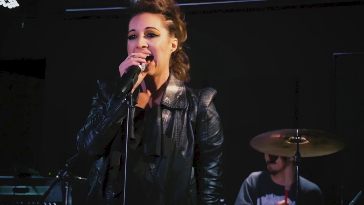 Jane N' The Jungle - Unicorn (live)