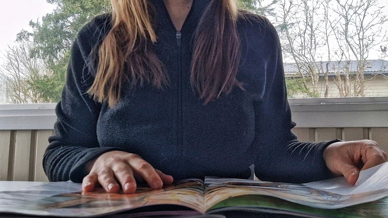 ASMR | Squeezing page turning with finger licking | IT'S TIME TO CELEBRATE!🎈🎉✨️