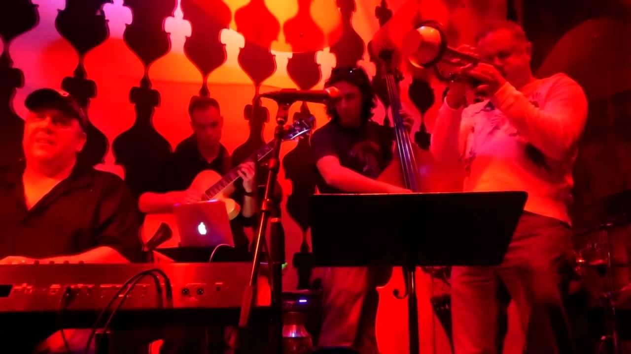 Case Closed "Triste", Coco Bar, El Paso, Texas YouTube