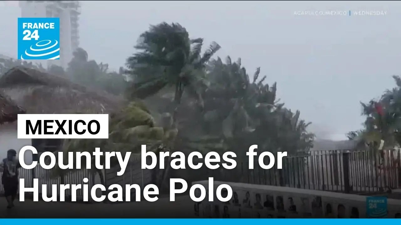 Fears of flooding, landslides as Hurricane Polo churns off Mexico coast • FRANCE 24 English