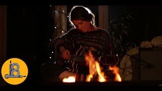 Angie McMahon - Slow Mover || The Shoelace Sessions chords