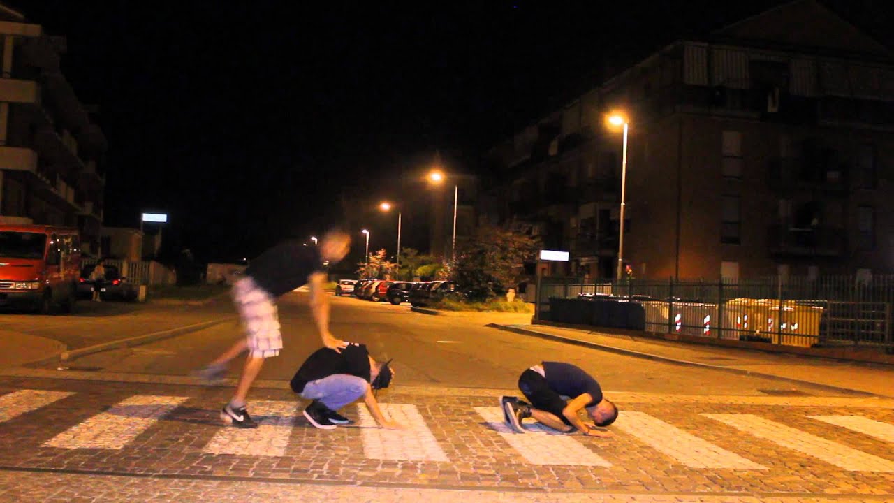 41 MODI PER ATTRAVERSARE LA STRADA hmatt YouTube 41 MODI PER ATTRAVERSARE LA STRADA hmatt YouTube