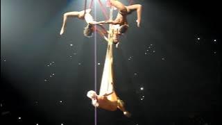 P!nk - Glitter In The Air