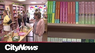 First romance bookstore opens in Vancouver
