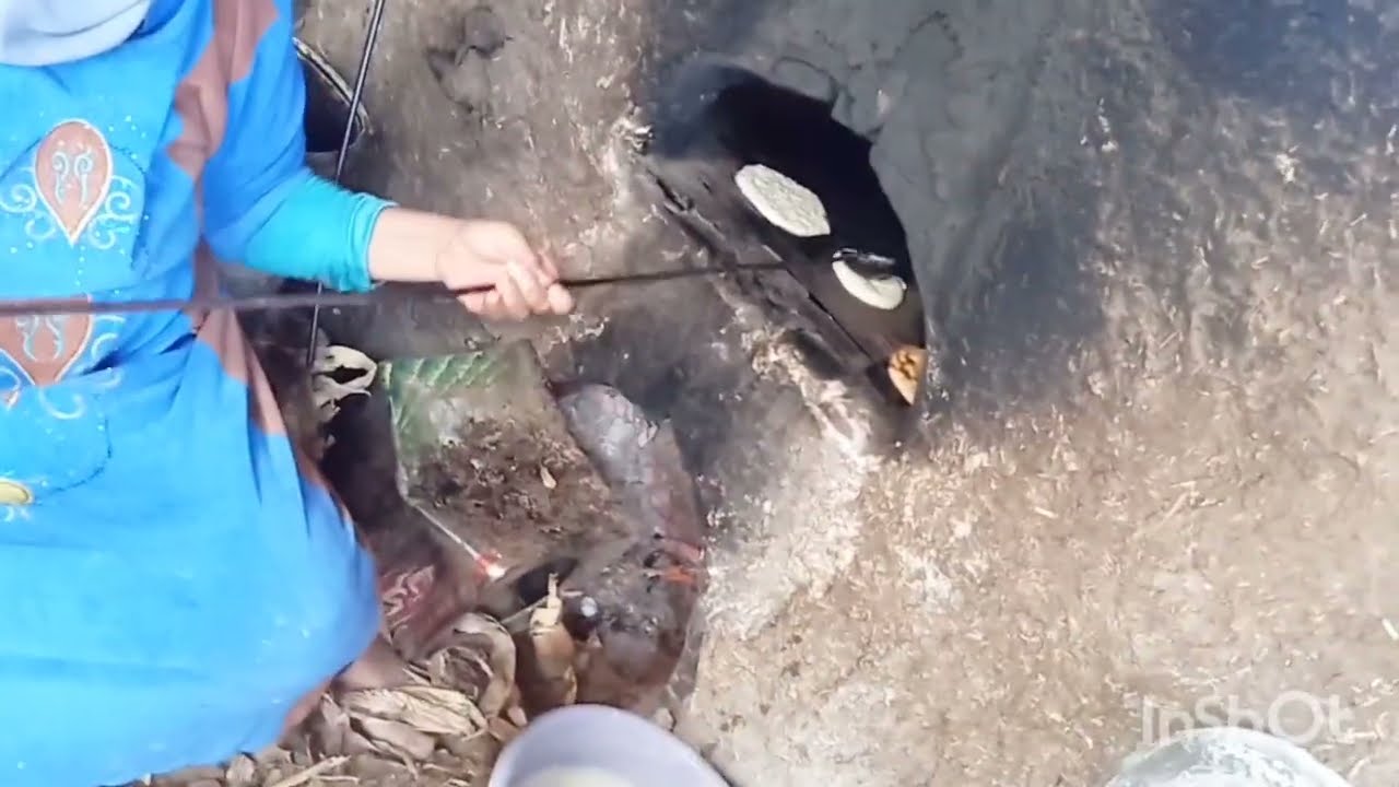 #الفرن_البلدى احلى يوم خبيز العيش المصبوبة الفلاحى فى الفرن الطين#شوفوا يوم من حياة الفلاحين