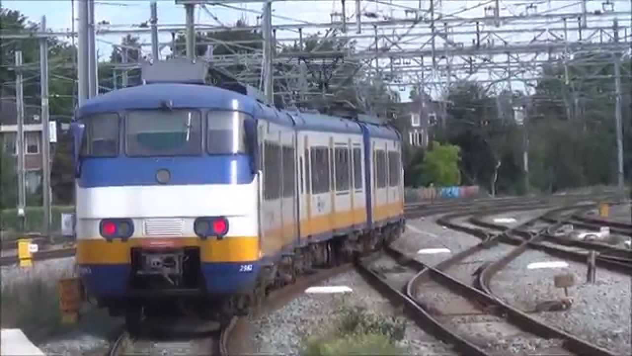 Treinen op Station Amsterdam Muiderpoort