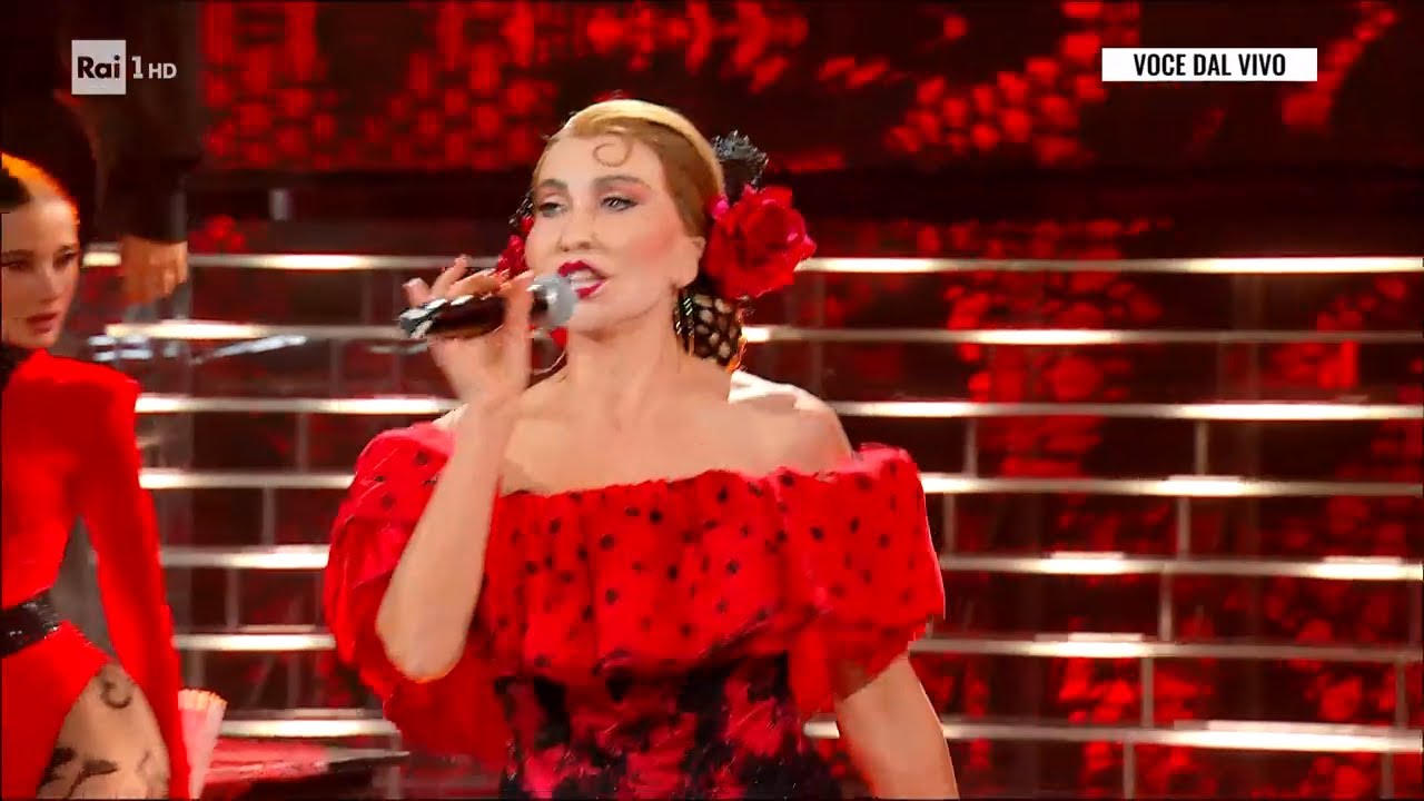 Carmen di Pietro è Madonna - 