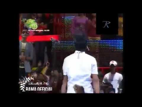 Penampilan yang sangat menghibur dari ~ST12~ Jangan Pernah Berubah ~live sctv by request 2009~