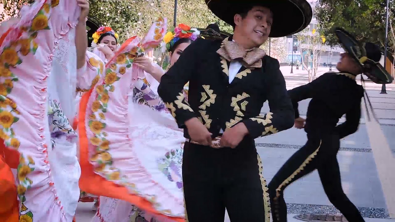 Pelea de Gallos Compañía Estatal de Danza de Aguascalientes