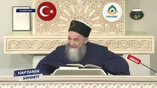 Açık Bir Kız Çarşaflı Bir Kadına Çok Şaşılacak Ne Sorduda Aldığı Cevap Üzerine Ona Sarıldı?