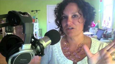 "How to Keep Simple Scrapbook Pages from Being Boring" from @lainehmann of layoutaday.com