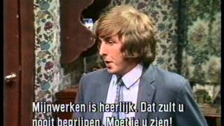 Monty Python - Northern Playwright (dutch subs)