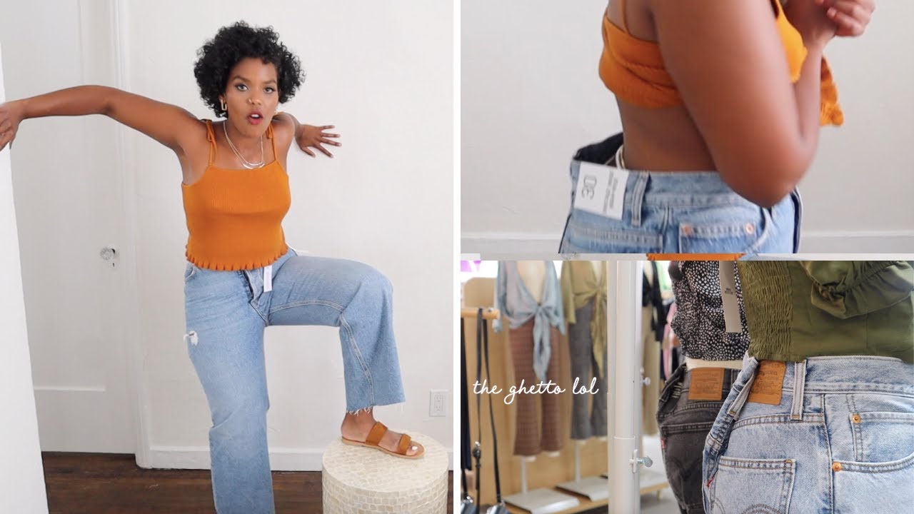 CURVY DENIMS at Urban Outfitters 