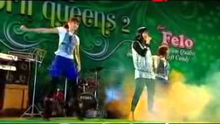 ခ်စ္စနိုးဦး-လက္ကေလးဆဲြထား(china vesion) chords