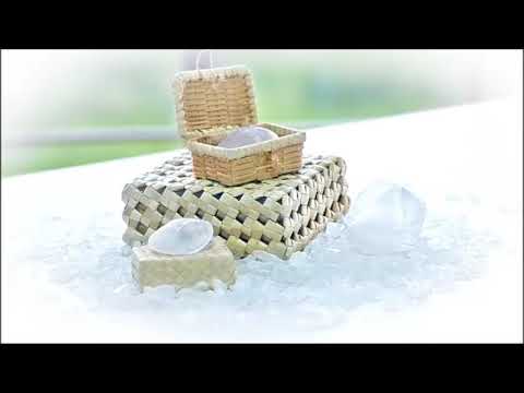 Кристаллы природной минеральной соли DeoNat