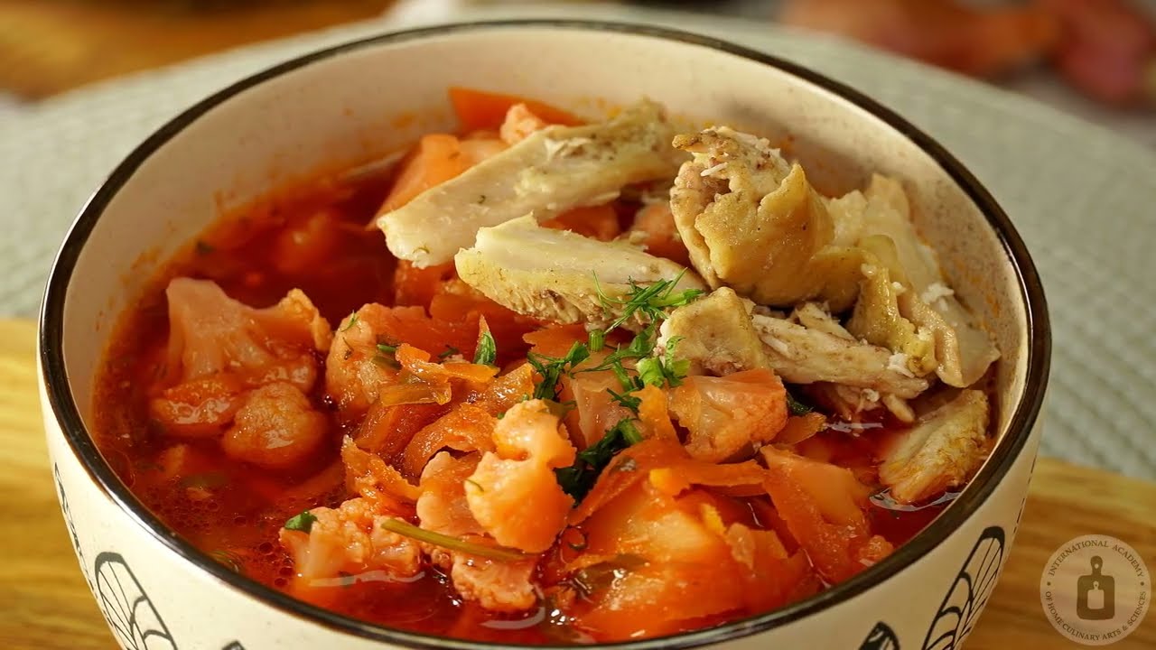 Яркий вид, нежный вкус. БОРЩ С КУРИЦЕЙ И ЦВЕТНОЙ КАПУСТОЙ, НА КУРИНОМ БУЛЬОНЕ