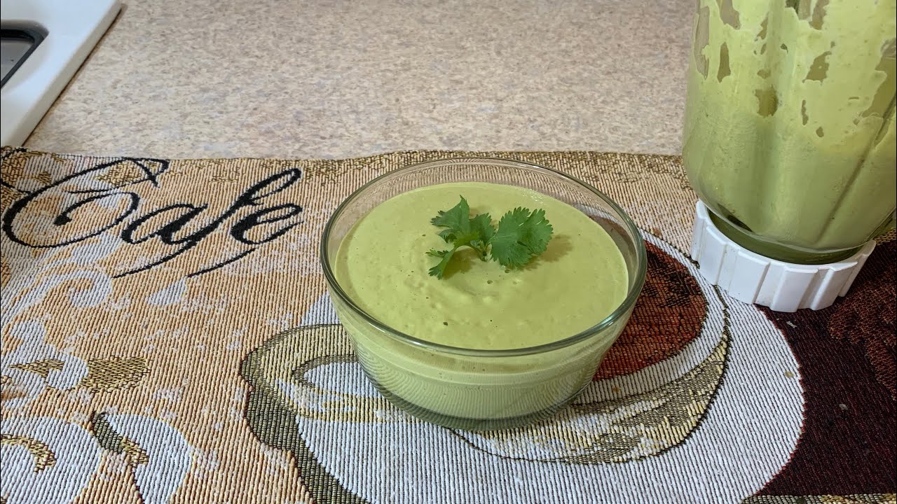 salsa verde cremosa para los tacos que parece guacamole - YouTube