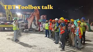 Toolbox talk training was conducted for workers on safe work practices.💯✅#toolbox #safety #hse #tbt 