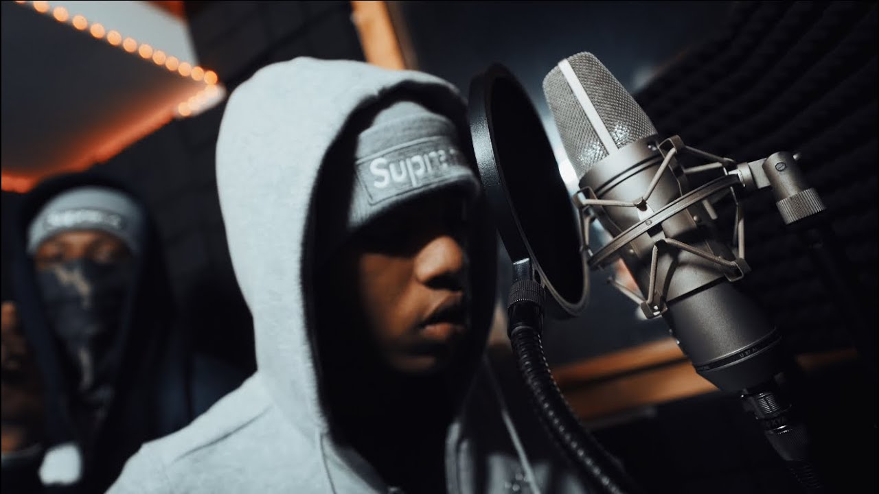 Naz Floxka - Real Spill (Official Music Video) - YouTube