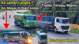 Trailer Tersipu Manis Melihat Camc Kcengklak !! Terjadi Als Megap Dan Mini Bus Putar Kepala ??