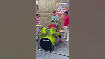 لعبة البلالين ع الدرامز شوفو الي حصل الواحد استحمها 