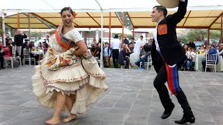 Daniela Ferrero y Octavio Feijoo. Campeones Mundiales Juvenil. Almuerzo Selectivo Pachacamac 2022